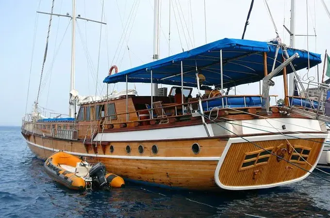 85' Gulet “Kaptan Yilmaz II” Charters in Lipari, Italy