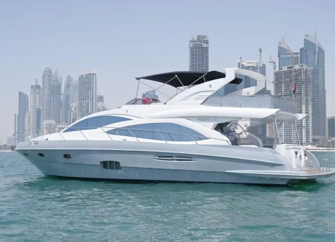 Experience DUBAI ON OUR MAJESTY 59FT