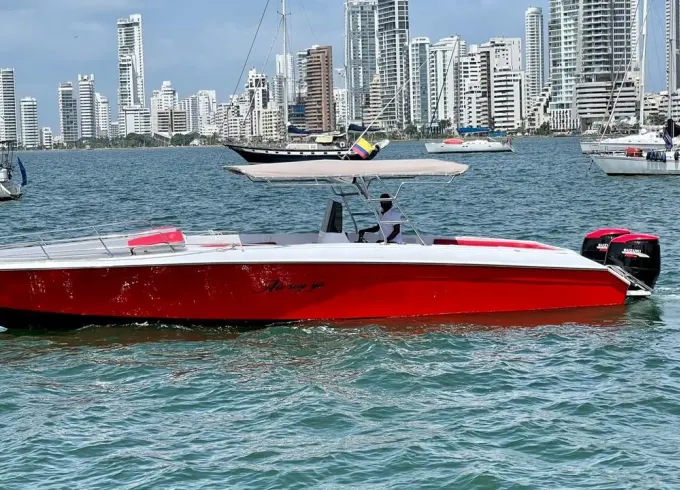38ft Center Console for exclusive island experience in Cartagena, Colombia