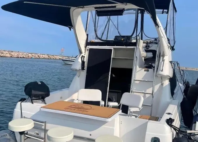 30ft Bayliner Yacht Boston!