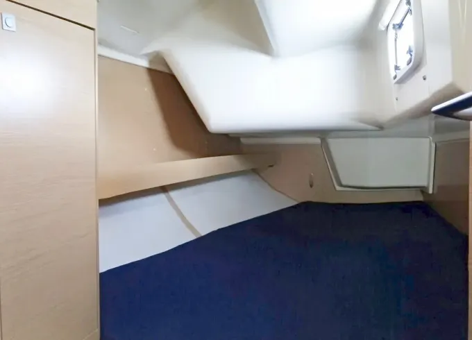 Charter 41ft "Gordon" Elan 410 Sailing monohull In Nettuno, Italy