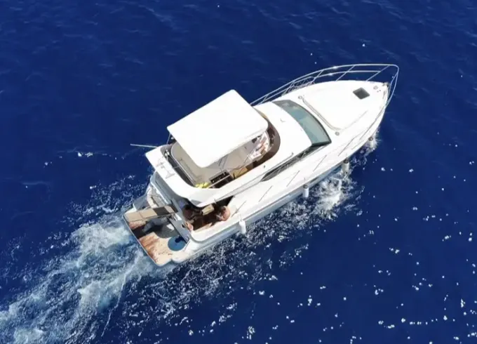 Charter a Motor Yacht and visit the most beautiful bays in Bodrum