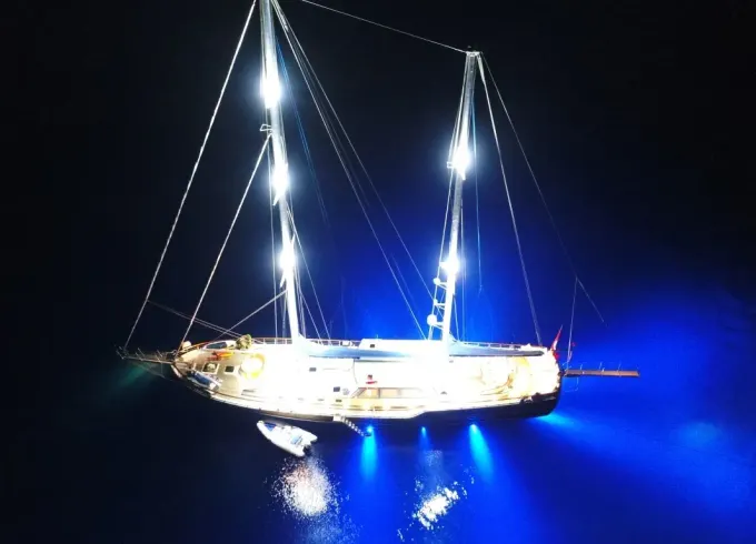 (Ece Berrak)  DELUXE YACHT. Early booking discounts for summer 2021
