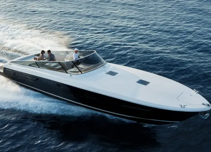 Charter 44' Itama Motor Yacht in Portofino