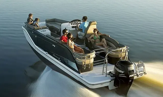 Lake Havasu: Luxury Pontoon Boat for charter! Good for 15!