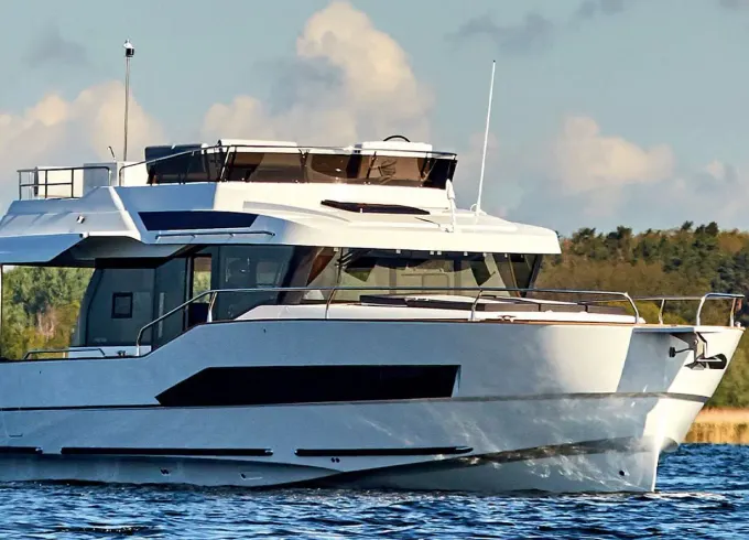 Cruising The Columbia River Portland Oregon 2025 Delphia 12 Fly Bridge Trawler