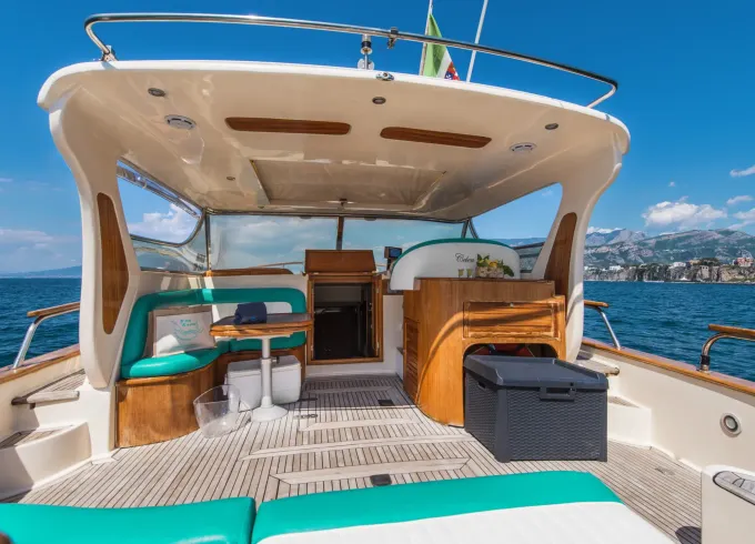 Motor Boat Gozzo Fratelli Aprea 36 Hard Top in Sorrento, Italy