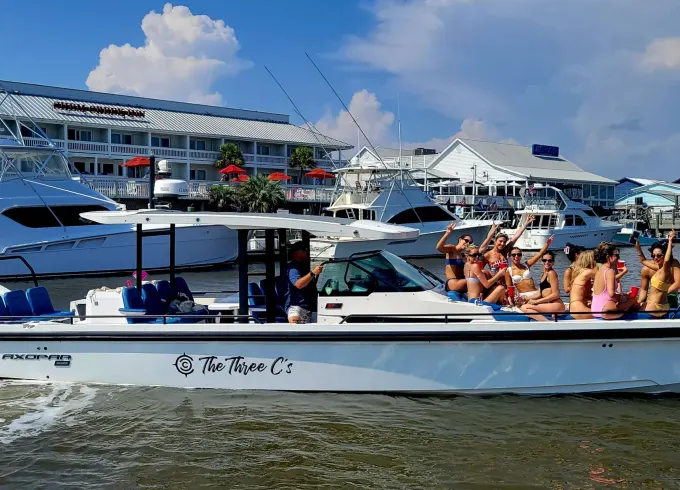 Luxury Axopar 37ft Sun Top w/ Restroom Onboard — up to 13 guests in Charleston