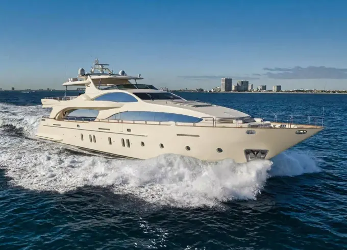 116ft Azimut with water toys serving North East USA, South Florida & Bahamas