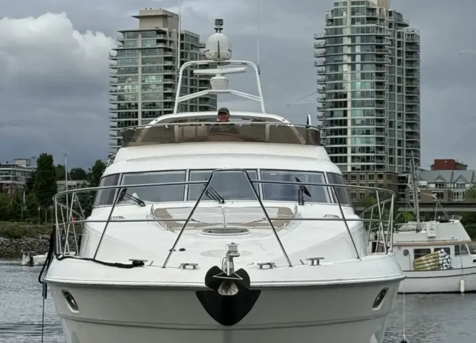 65' Luxury Fairline Yacht for Private Parties in Vancouver( 25 Guests)