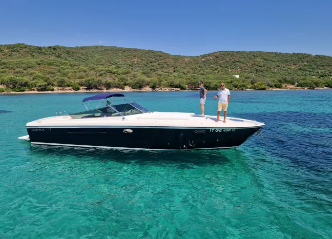 Itama38' Motor Yacht Rental with skipper , Porto Rotondo