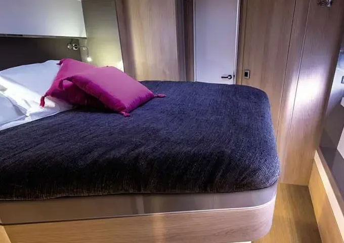 Charter 55ft Bali 5.4 Cruising Catamaran for 8 people in Castellammare di Stabia Campania