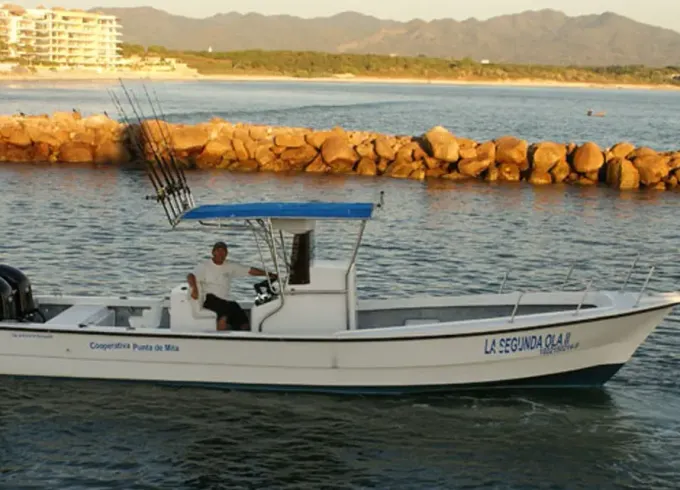 28' Center Console Charter in Nuevo Corral del Risco, Mexico