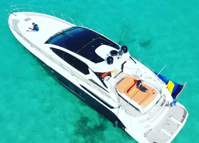 Azimut 60 Motor Yacht in Palominono or Icacos islands