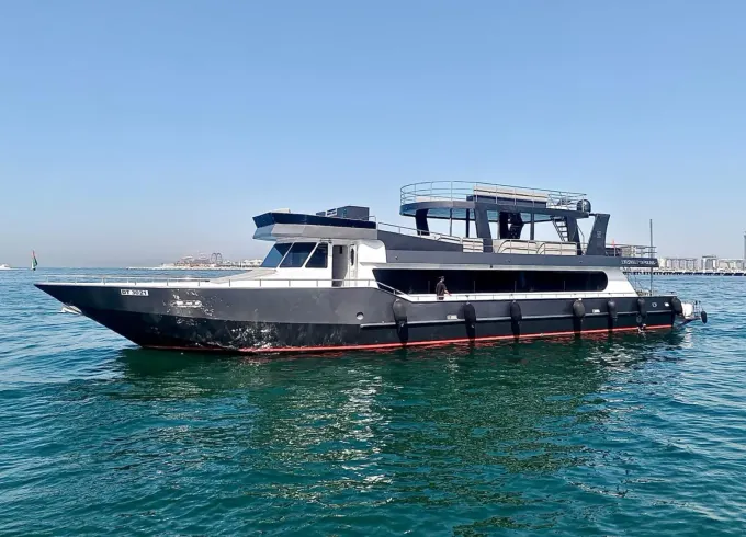 Sweet Caroline 125 | Private 125ft Superyacht Dubai – Up to 150