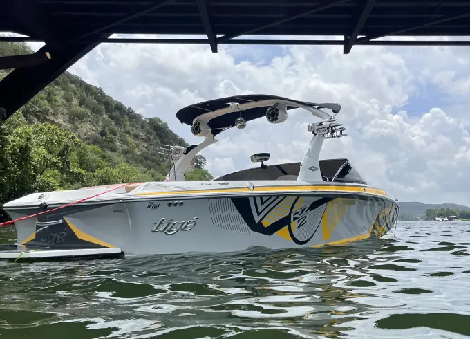 Cruise for the Ultimate Lake Day!