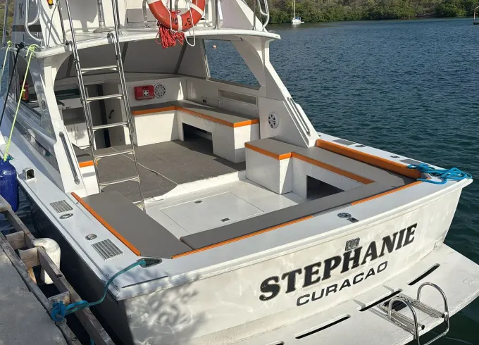 36ft BERTRAM YACHT FOR PRIVATE CHARTER IN CURACAO