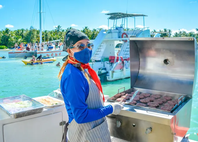 Punta Cana - PRIVATE BOAT MAX BBQ