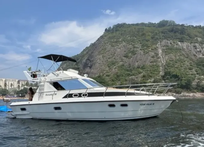 High Standard 38' Formula Motor Yacht In Rio de Janeiro