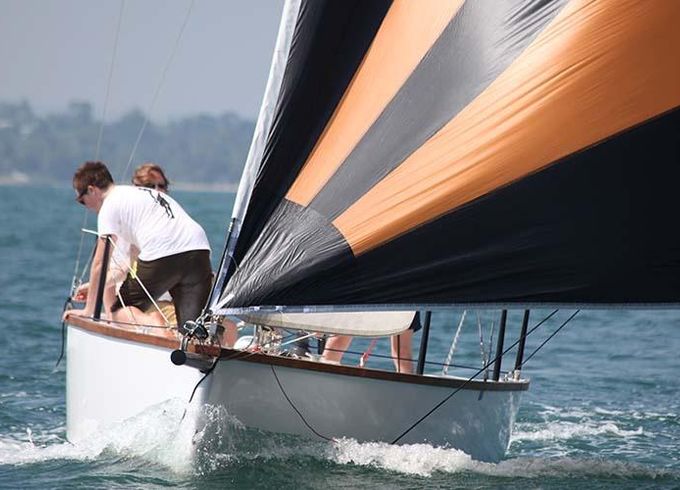 'Mini Bee 6.5' rental in Colombo, Sri Lanka (No bareboat charter)