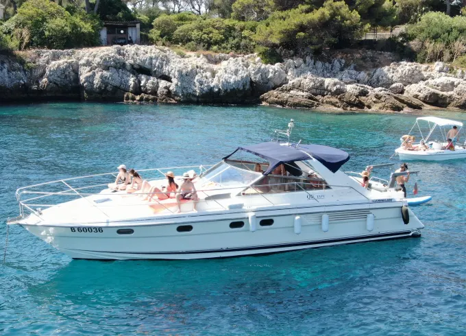 Luxury Yacht Charter Cannes – Fairline Targa 42 – Lérins Islands Cruise