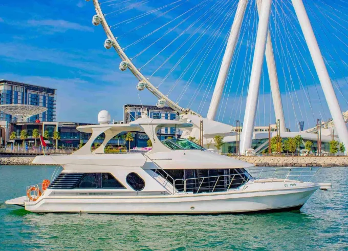 62’ Blue Water Luxury Cruiser for Iconic Dubai Route