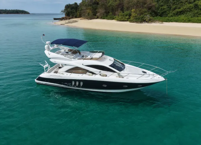 Sunseeker Predator 56' Motor Yacht In Panama City