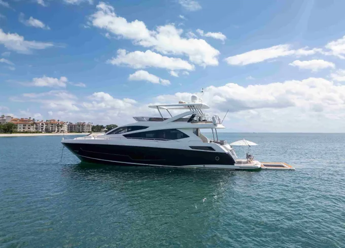 Miami 80ft Sunseeker Luxury Yacht Experience for 13 Guests