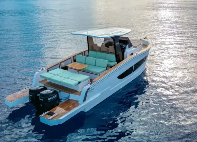 Welcome to the Legend Atlantis 40, the newest addition of BLUE STORIES!