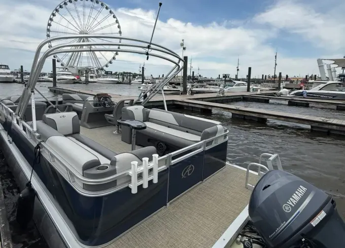 $275hr| National Harbor |12 People | 30 Min Free |3hr Min