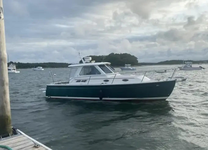 Cruise and Dine — Explore the Cape, Cuttyhunk and Martha’s Vineyard by Boat!