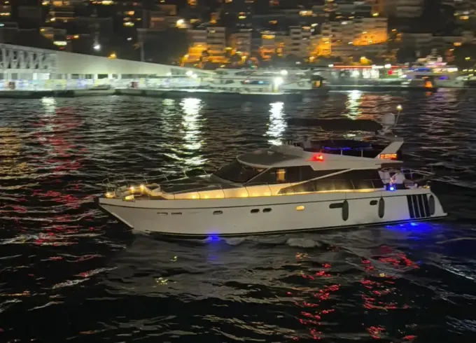 Private 22m Motor Yacht in Istanbul – Spacious & Fully Prepared