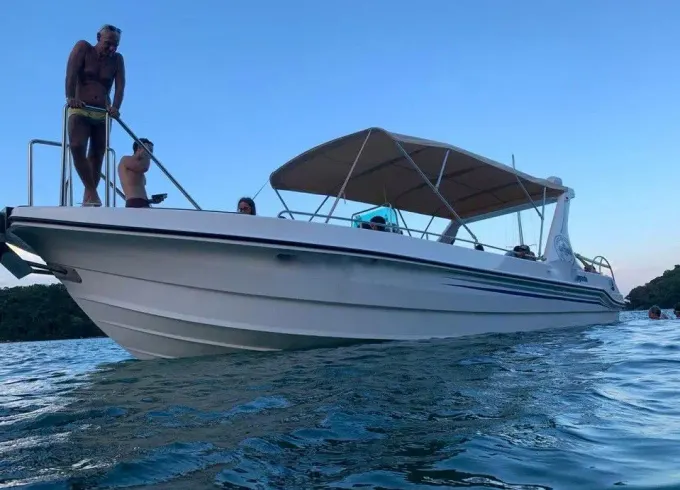 34ft CF Curumim Boat Rental in Angra dos Reis, Rio de Janeiro, Brazil