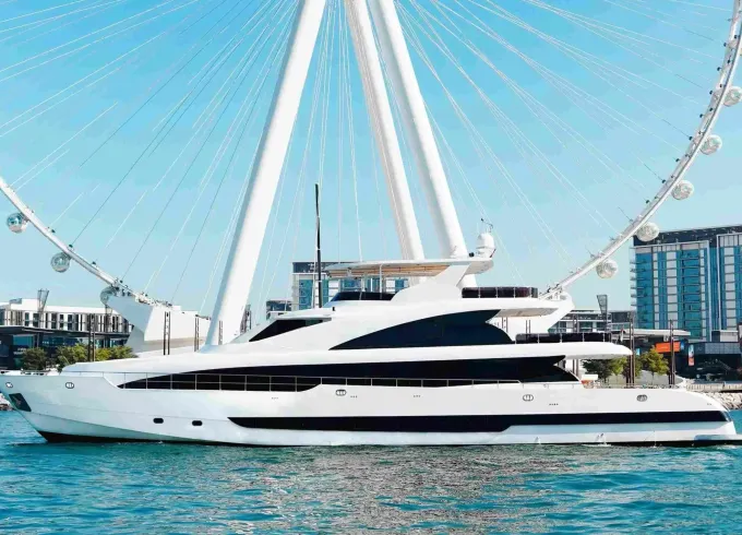 140’ Al Shali – Experience the Space and Power of a Superyacht