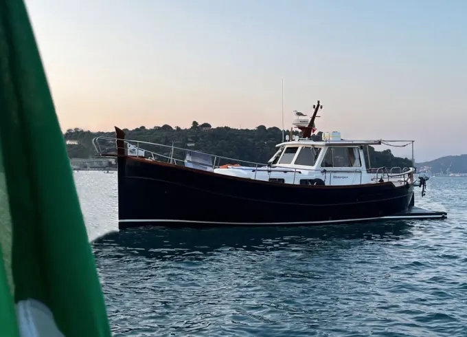 43ft Trawler of elegance and relax, for rent in La Spezia, IT