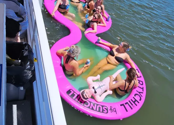 ++Bach Party on the #1 Party Catamaran Beach Club, we go to the beach! ++