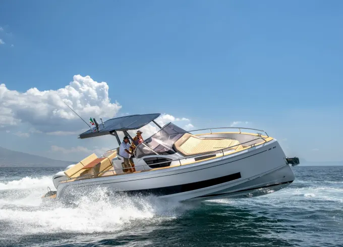Chic Coastal Cruising aboard the Salpa 35 Motor Yacht!