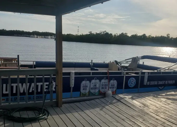 28ft Cutwater Cruiser Party Pontoon Charter Boat in Madison WI!
