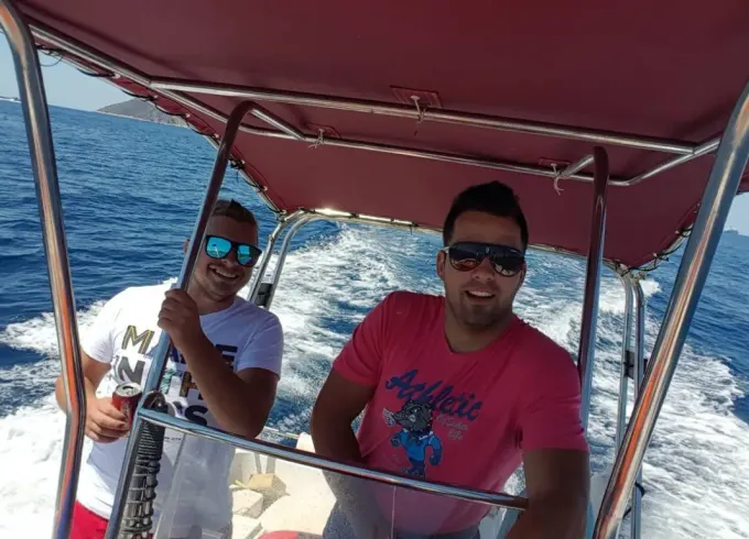 Rent 18' Fisherman Blumax 550 Center Console in Vela Luka, Croatia