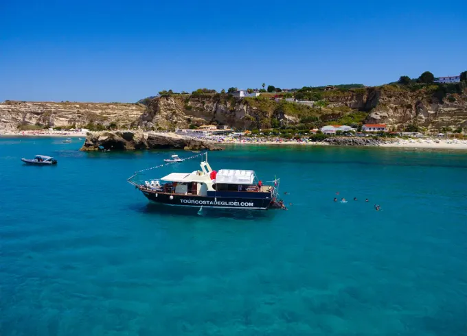 Tropea boat trip to Capo Vaticano