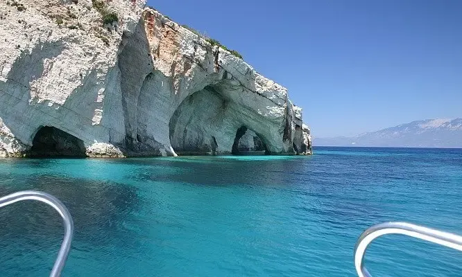 35' Motor Yacht Charters in Kefallonia, Greece