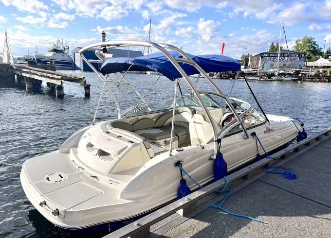 21’ Boat;Toilet;EnclosureFromSun/Rain; Anchor;Can tow;Fueled on Owners Time
