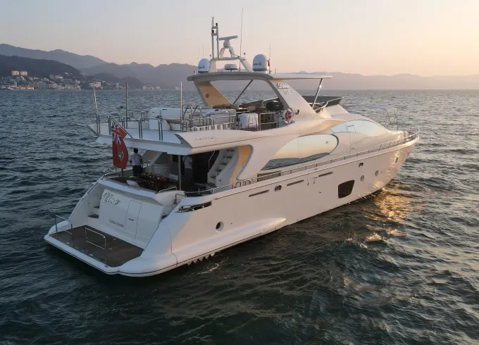 Beautiful 85ft Super Yacht in Vallarta