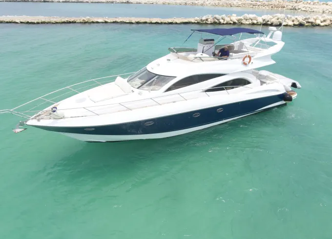 Sunseeker Manhattan 60 Luxury Yacht In Tulum and Playa Del Carmen!
