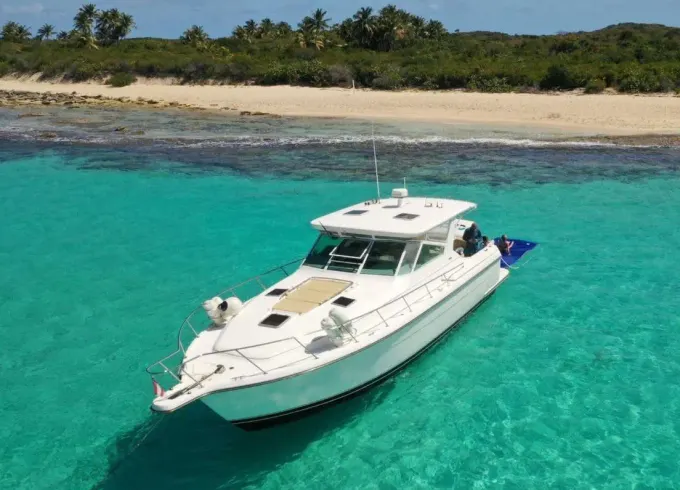 Brandnew Tiara 47 for Luxurious Voyage to Palominos, Icacos, and Isla de Ramos