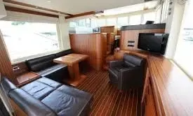 54ft Cantiere Estensi Maine 530 Cuddy Cabin/Walk Around Boat Rental in Syracuse, Italy