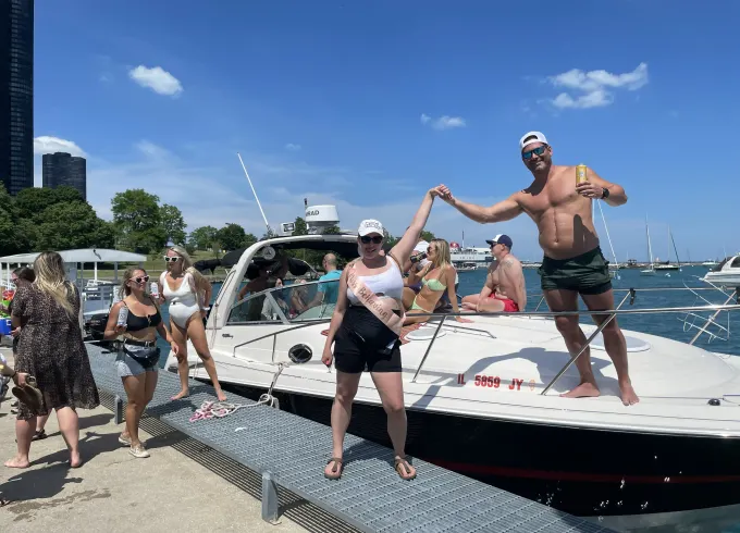 34' Chris-Craft Yacht for Lakefront Fun! Music Lights and a Great time!!!