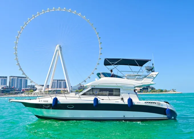 Ultimate Yacht Experience in Dubai - Charter a Stunning Vessel for Up to 12 pax
