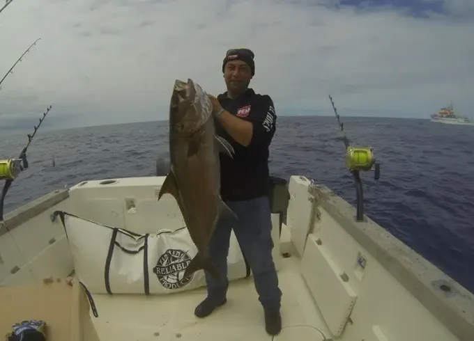 Deep Sea Fishing Trip in Madalena, Portugal on 32' Luhrs Sport Fisherman