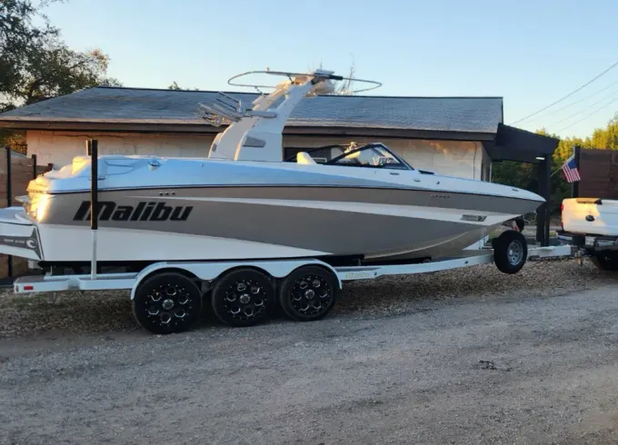 Amazing M235 seats 17 . Rate $ 350.00 per hour folsom lake